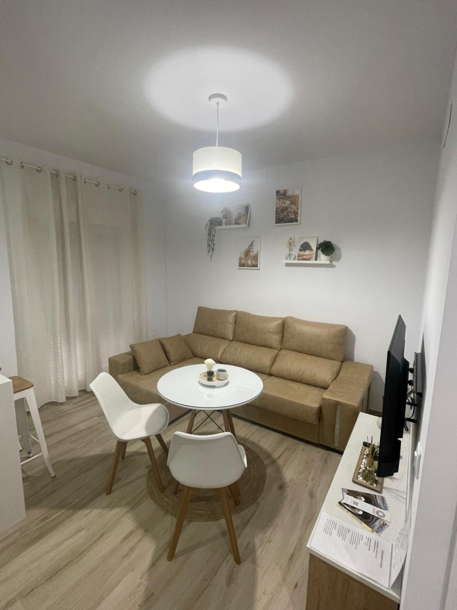 Apartamento Vitelio Carmona  Luaran gambar
