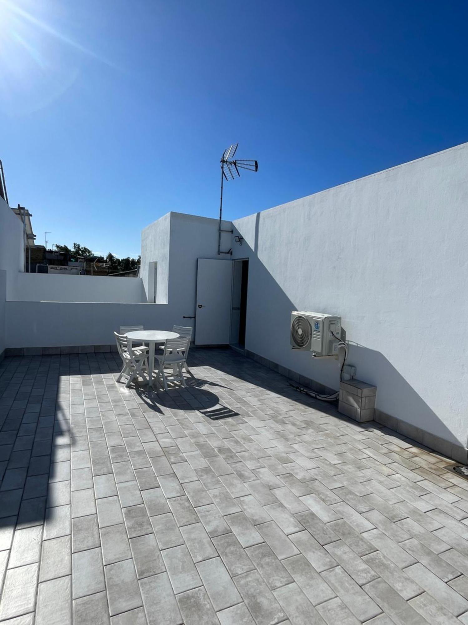 Apartamento Vitelio Carmona  Luaran gambar